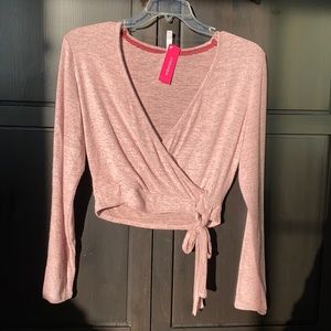 NWT wrap style cropped top super soft comfy size L